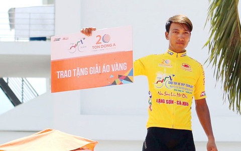 Nguyễn Thành Tâm chạm tay đến áo vàng chung cuộc