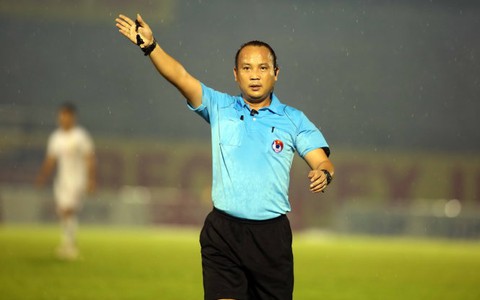 Trọng tài Nguyễn Văn Kiên đối diện án phạt nặng