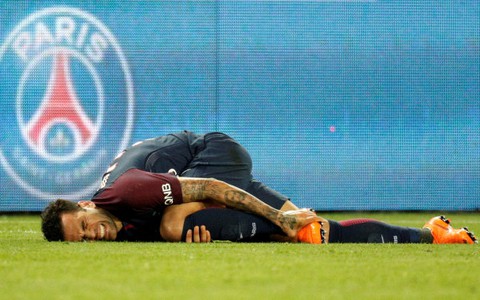 Alves chia tay World Cup 2018
