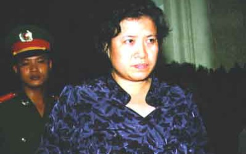 Lã Thị Kim Oanh: người đàn bà nhỏ điều khiển 4 người đàn ông lớn
