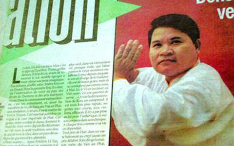 Mang võ Kinh xuất ngoại