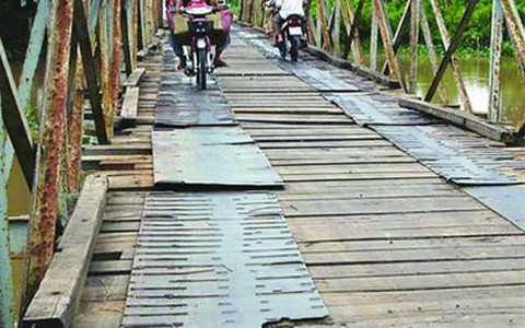 Cầu rung lên kêu cứu