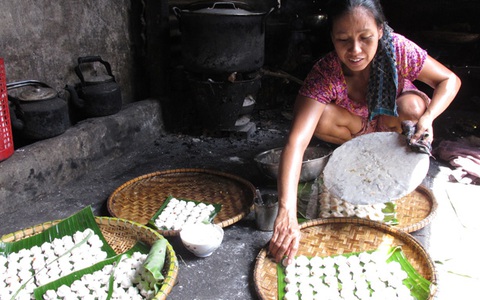 "Bánh nách" nuôi cả gia đình