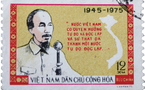 Hình Bác Hồ trong những con tem lớn