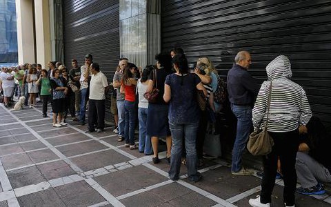 Athens, những ngày nóng bỏng
