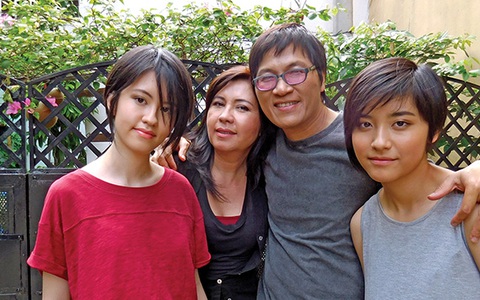 Phương Thảo - Ngọc Lễ: "Tên tuổi không là gì nếu con cái thành xa lạ..."
