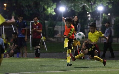 Hạ bệ thần tượng Ronaldo, Messi!