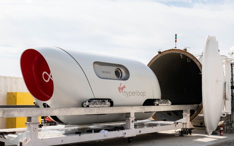 Siêu di chuyển với hyperloop