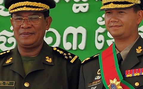 Đi cùng hành trình chính trị của Mahathir Mohamad