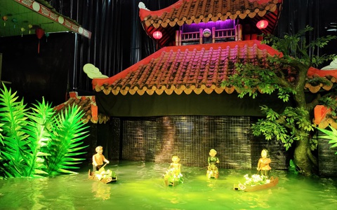 Sự quyến rũ của “già gân”