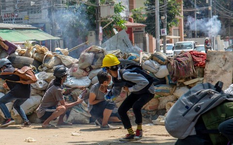 Myanmar bên bờ vực nội chiến
