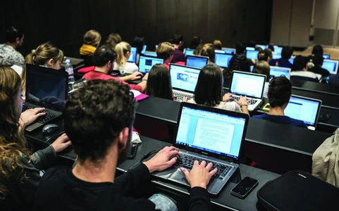 AI đảo lộn giáo dục đại học