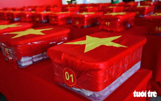 Over 7,000 martyr remains samples leave Ho Chi Minh City for Hanoi for DNA testing