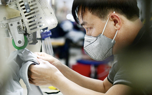 Tariffs bring both risks and opportunities to Vietnam: Harvard expert
