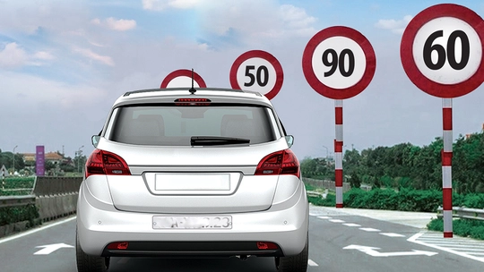 Biển báo dành cho tài xế phản ứng siêu tốc độ