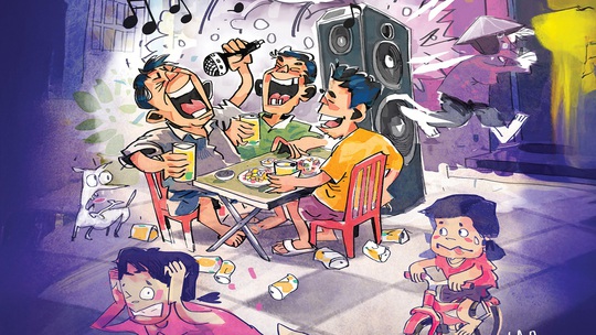 Karaoke mừng ngày 8-3, cả xóm chạy mất dép