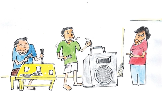 Cuộc thi biếm họa 2026: Karaoke dễ ngủ và đồ ăn ở cổng trường bán trú