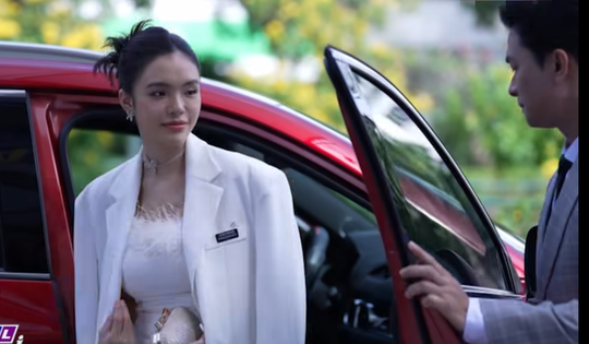 Vừa lộ diện trong 'Gió ngược chiều', Yeye Nhật Hạ hút triệu view