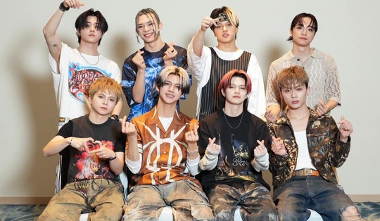 Nhóm nhạc Nhật Bản ONE OR EIGHT 'kết' fan Việt vì quá nhiệt
