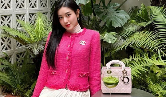 Khối tài sản 'khủng' của á hậu thanh lý hàng hiệu 'đen đen, bẩn bẩn' giá 2 triệu