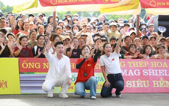 Hàng nghìn khán giả Nghệ An viết tiếp hành trình yêu thương cùng 'Mái ấm gia đình Việt'