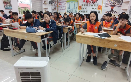 In Hanoi, parents send air purifiers to school as pollution triggers health warnings