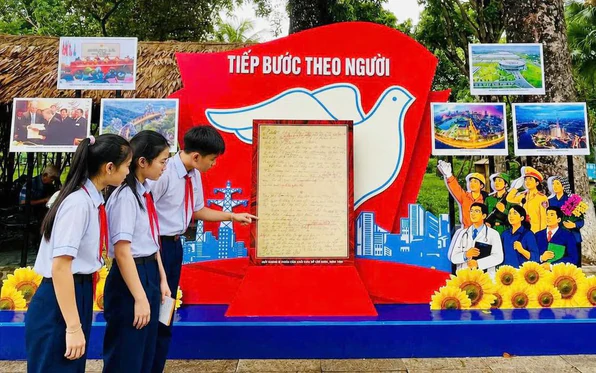Tái hiện không gian lịch sử gắn với cuộc đời cách mạng Chủ tịch Hồ Chí Minh