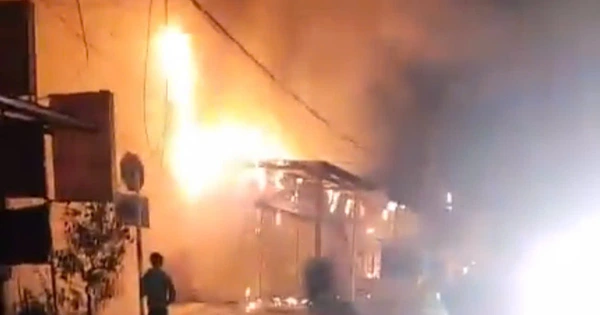 Four die in pre-dawn house fire in Vietnam