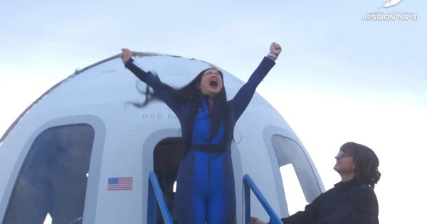 Amanda Nguyen in Space