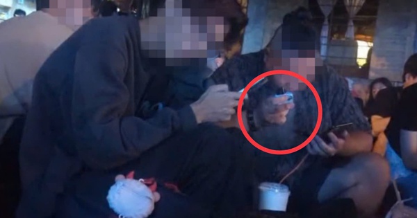 Thuốc Lá 555 Slim - Điếu Nhỏ | Ho Chi Minh City