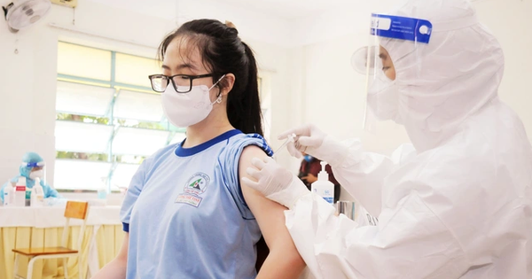 Bộ Y tế cảnh báo phòng chống Covid-19 từ sớm, từ xa