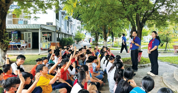 Lưu ngay tips giữ sức khỏe khi đi du lịch, dã ngoại, trại hè