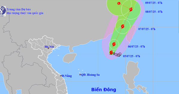 Tropical depression over East Vietnam Sea strengthens into storm Danas