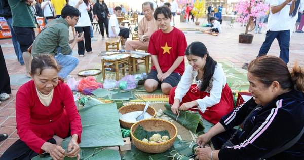 The Year of the Horse gallops in