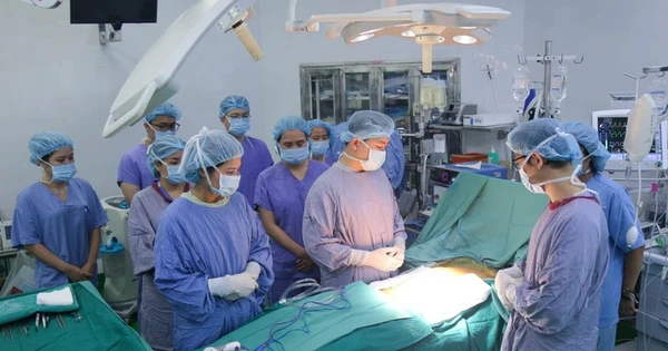 Young brain-dead donor saves 4 lives during Tet transplant surgeries in Vietnam