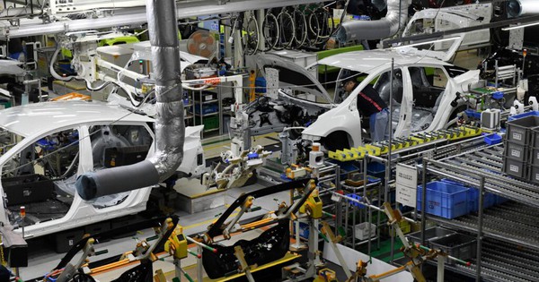 Chuo Spring Blast at Chuo Spring auto parts plant in Japan kills 1