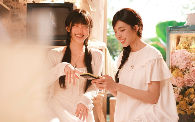 Người đầu tiên phiên bản đỡ suy của em xinh Juky San, Lamoon