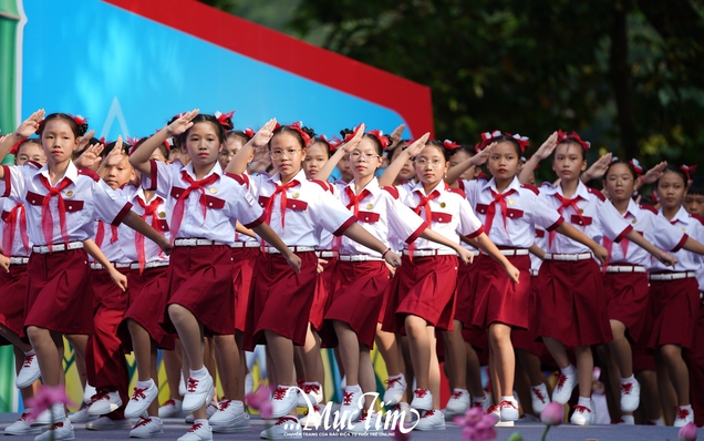 Bài hát chính thức của Đội TNTP Hồ Chí Minh là bài hát nào?