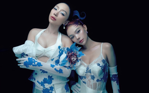 Điều gì xảy ra khi hai chị đẹp Minh Hằng và Tóc Tiên bắt tay?