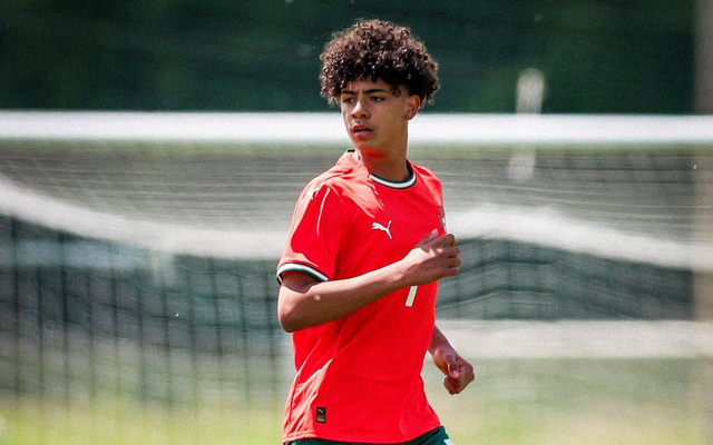 Con trai Ronaldo vào tầm ngắm của hai 'ông lớn' này
