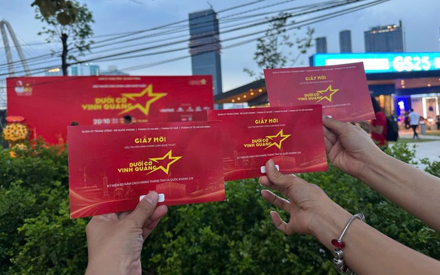 Cách xem chương trình Dưới cờ vinh quang ngay tại nhà