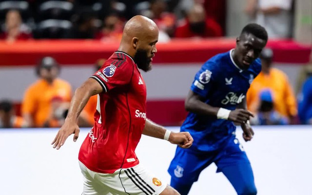 Man United vượt qua Fiorentina trên chấm đá luân lưu, giành chiếc cúp thứ 2
