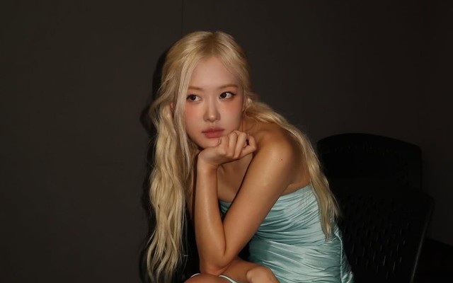 Rosé là nữ nghệ sĩ Kpop đầu tiên làm được điều này