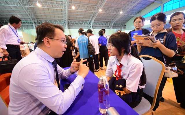 5 nhóm đối tượng được tuyển thẳng vào lớp 10 công lập