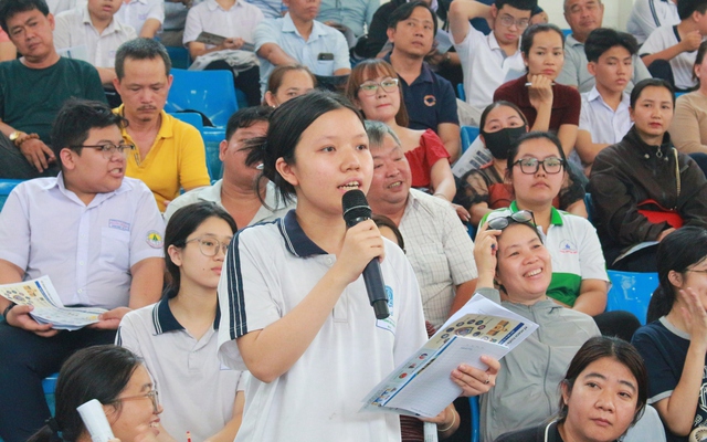 Trường THPT chuyên Hùng Vương giải đáp thắc mắc 'nóng' về tuyển sinh