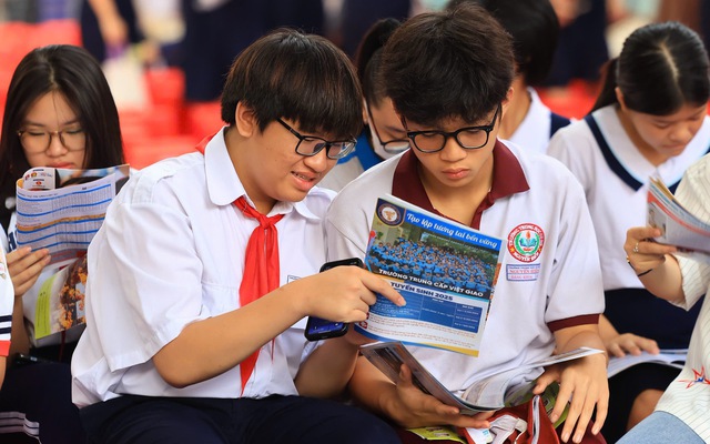 Cách tính điểm xét tuyển lớp 10 tích hợp tại TP.HCM và điểm chuẩn 3 năm gần đây