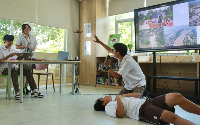 Học sinh Trường Sedbergh Vietnam học vật lý qua dự án ứng dụng drone