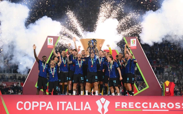 Tiếp tục thắng Lazio, Inter Milan vô địch Coppa Italia