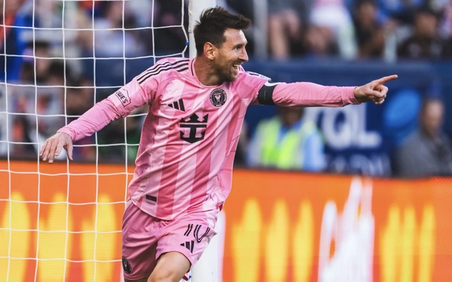 Messi lập cú đúp giúp Inter Miami thắng kịch tính tại MLS