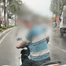  Clip người đi xe máy chửi tài xế, phá ô tô: Nhiều người bức xúc, kêu gọi cơ quan chức năng vào cuộc